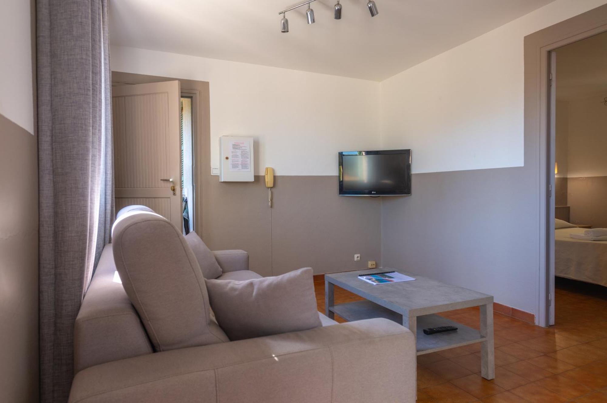 بورتو فيكشْيو Residence Domaine De Caranella المظهر الخارجي الصورة