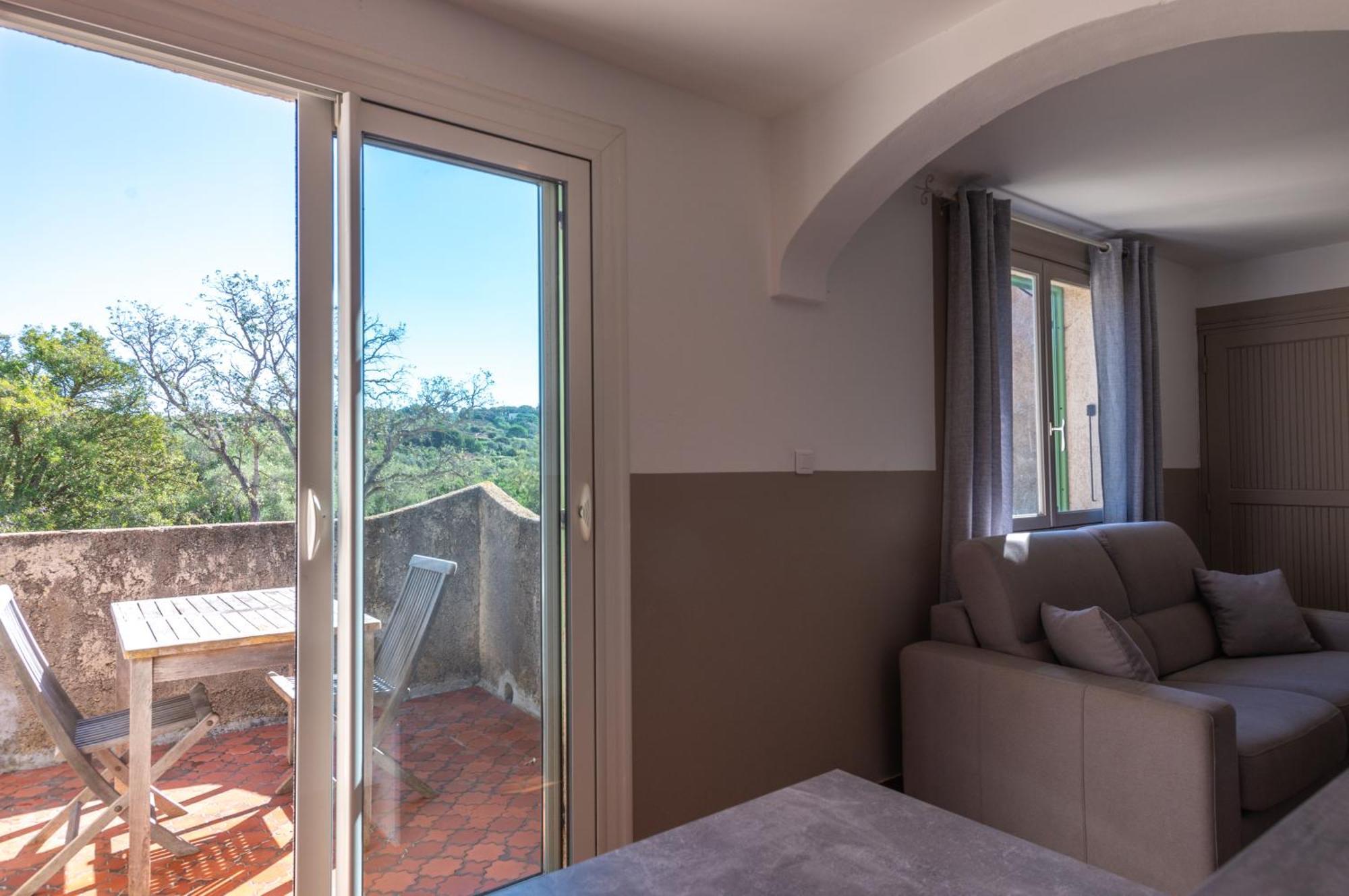 بورتو فيكشْيو Residence Domaine De Caranella المظهر الخارجي الصورة