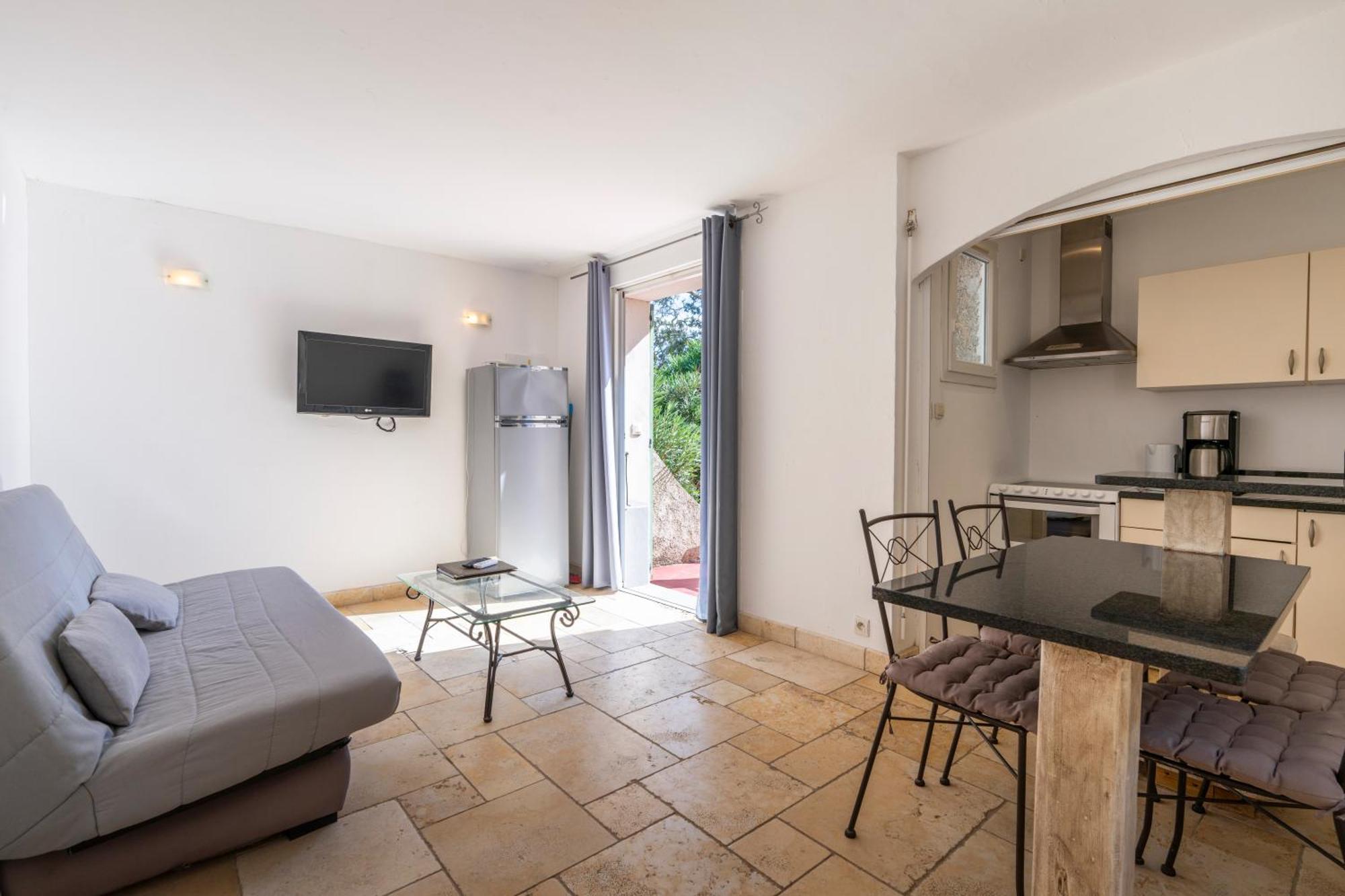 بورتو فيكشْيو Residence Domaine De Caranella المظهر الخارجي الصورة