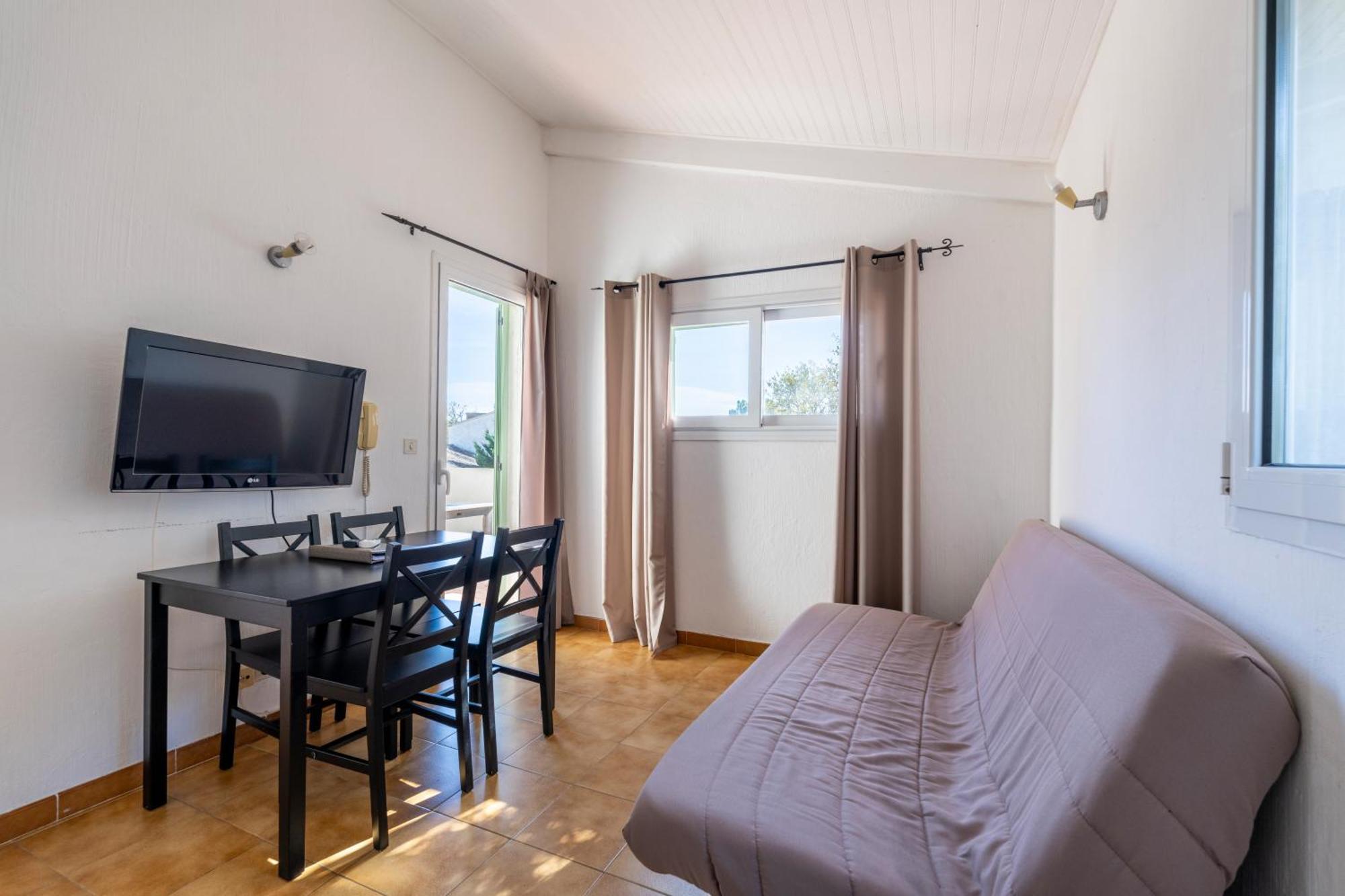 بورتو فيكشْيو Residence Domaine De Caranella الغرفة الصورة