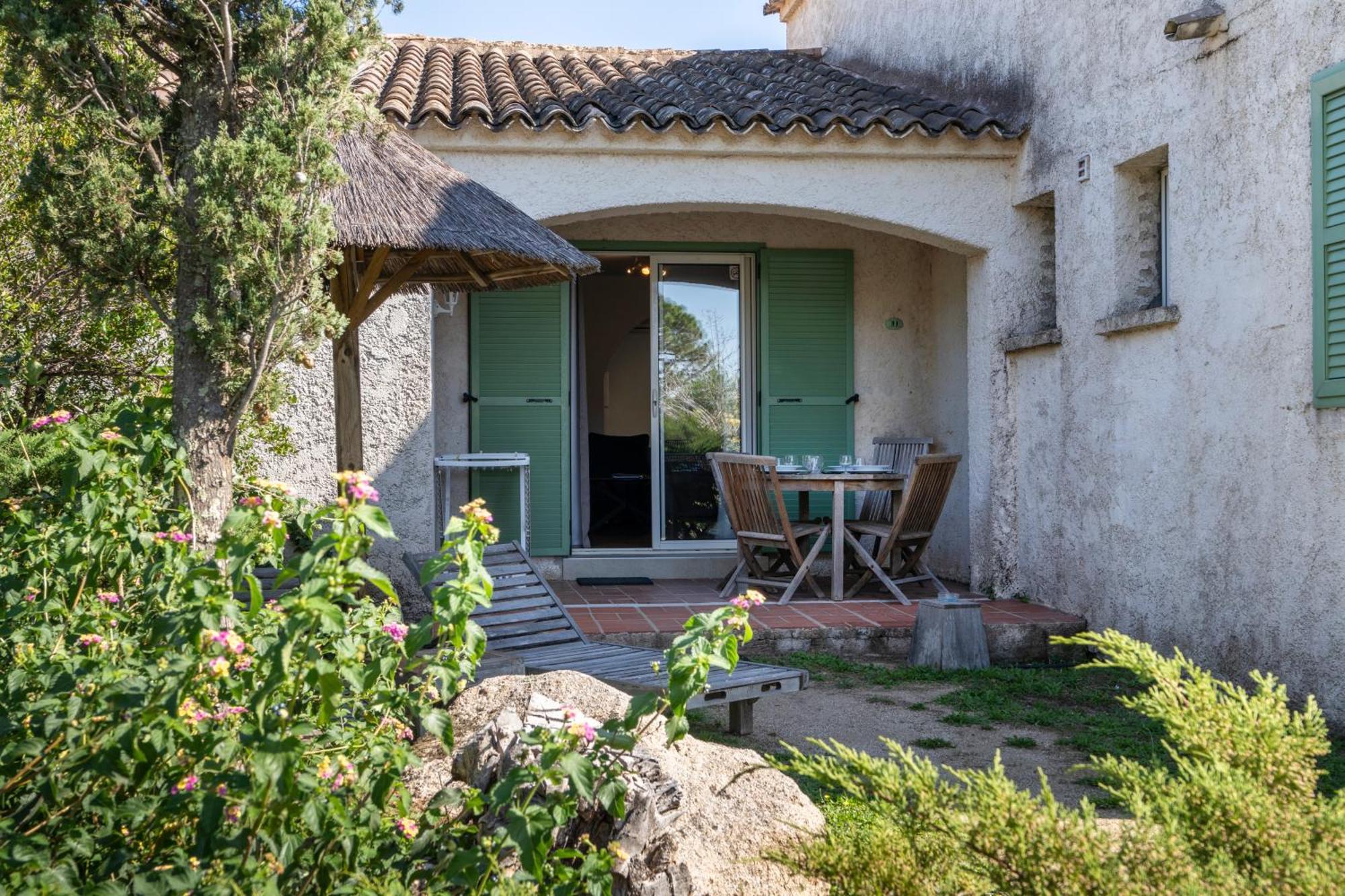 بورتو فيكشْيو Residence Domaine De Caranella الغرفة الصورة
