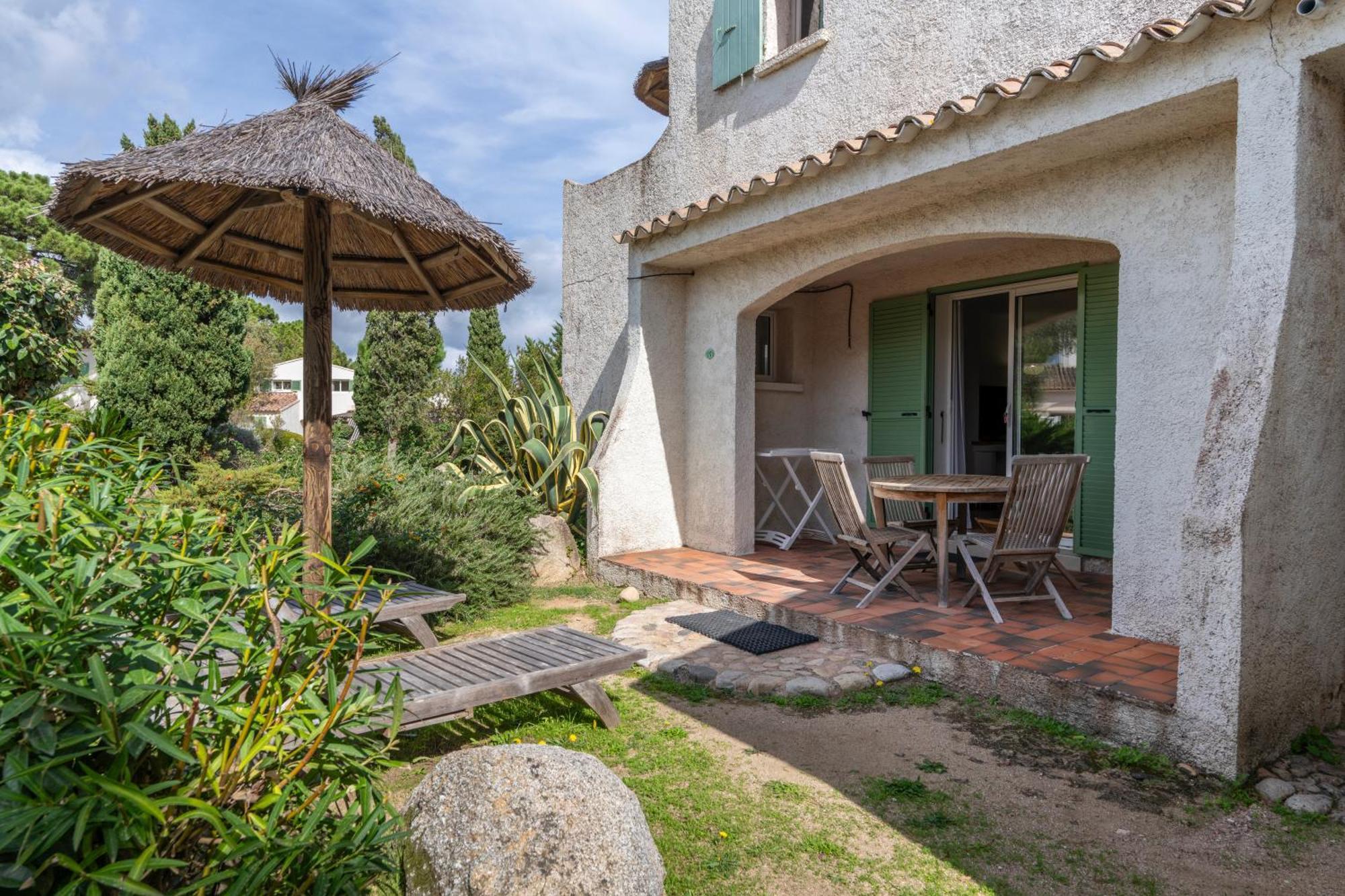 بورتو فيكشْيو Residence Domaine De Caranella الغرفة الصورة