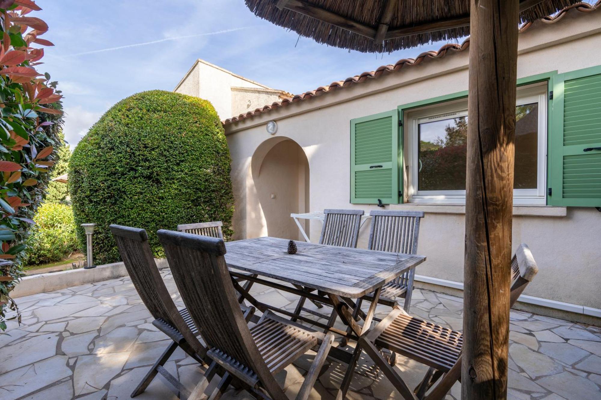 بورتو فيكشْيو Residence Domaine De Caranella المظهر الخارجي الصورة